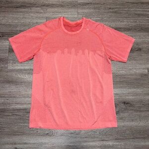 Men's Lululemon Metal Vent Short Sleeve Shirt, Size Large